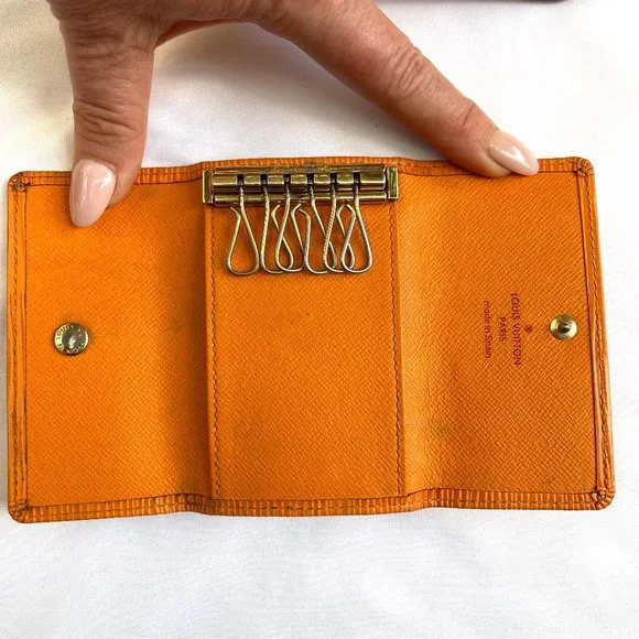 Auc Louis Vuitton VINTAGE Yellow Epi Leather 4Key Holder Case CA0044 - Picture 12 of 14